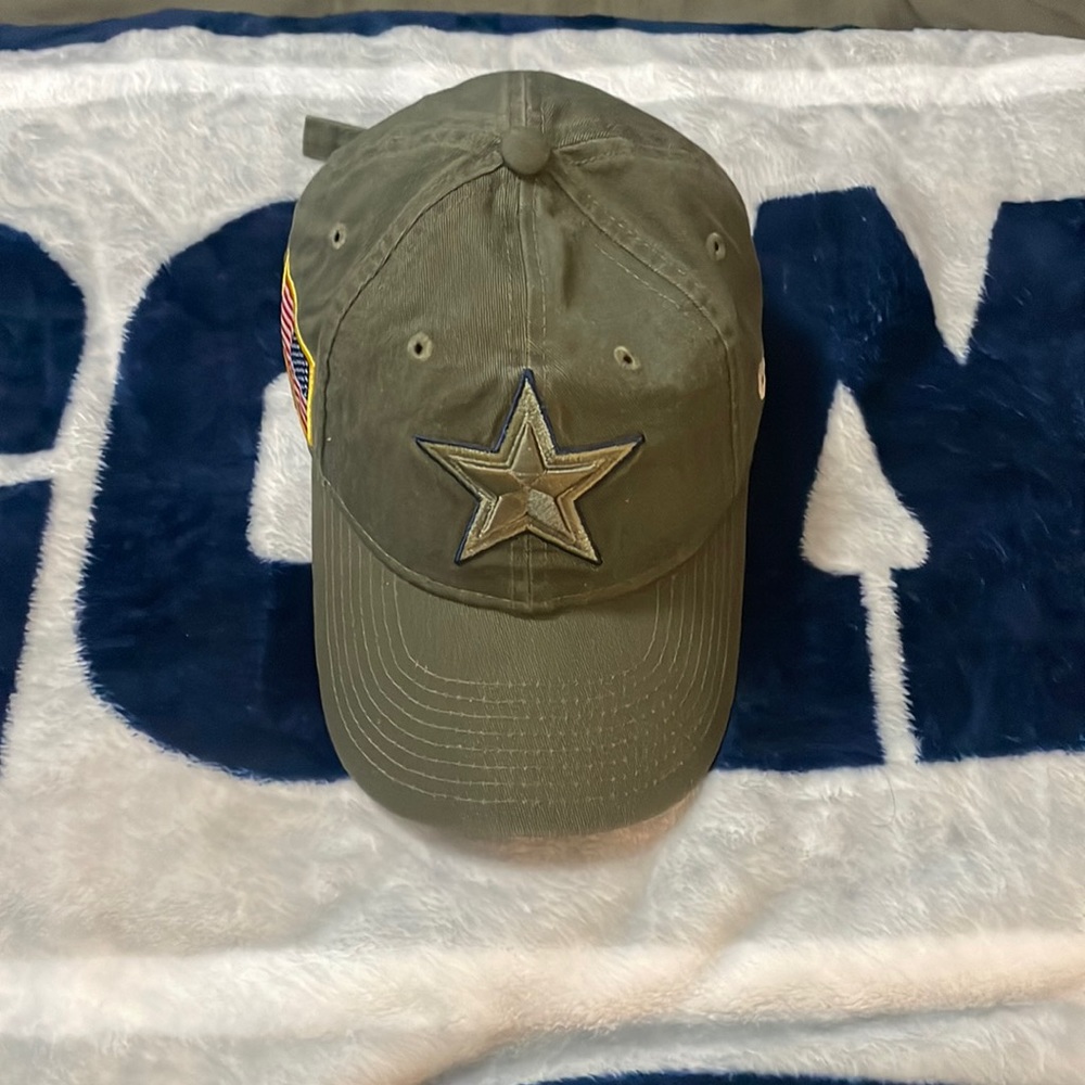 Dallas Cowboys strap back hat (kids)